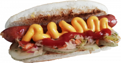 HOT DOG CHEESY - grilovaná pikantní klobása, cheddarová omáčka, kyselý okurek, kečup, HRANOLKY